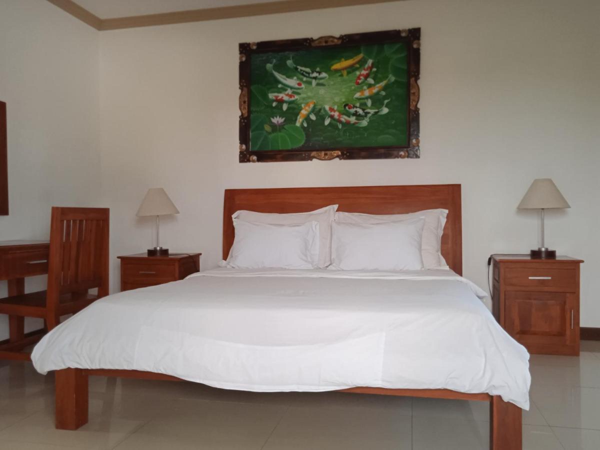 Family House Hotel Kuta Kuta  Dış mekan fotoğraf